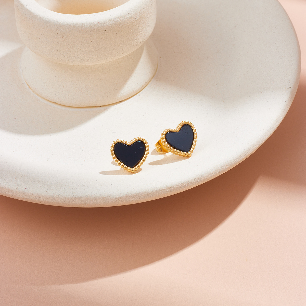 Heart Shape Pattern 1 Pair Fashion Heart Shape Titanium Steel Plating Ear Studs