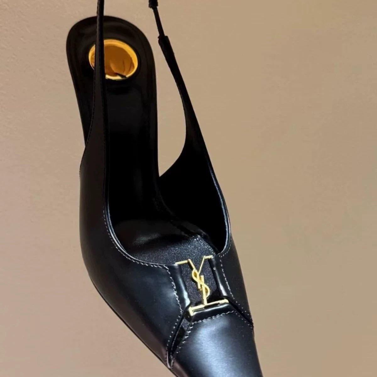 Гао Дин 2025 весна и лето новые модные ультра-высокие каблуки с металлическими пряжками