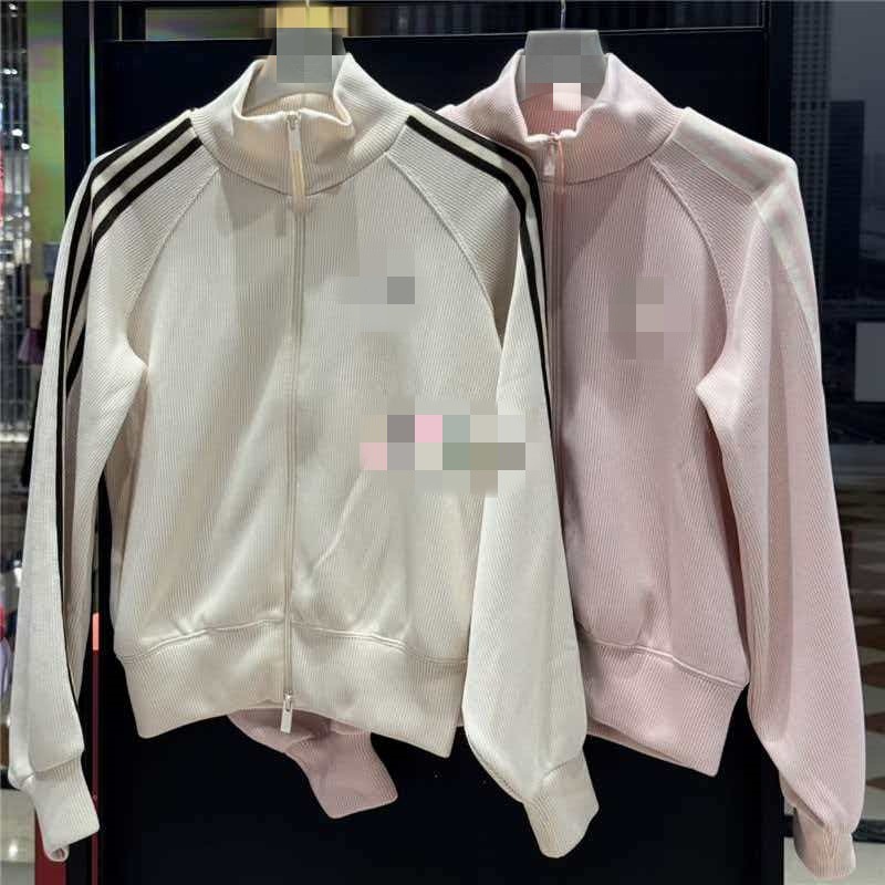 Embroidered short jacket for women, new autumn 2025, versatile top for petite figures, jacket, cardigan, sweatshirt
