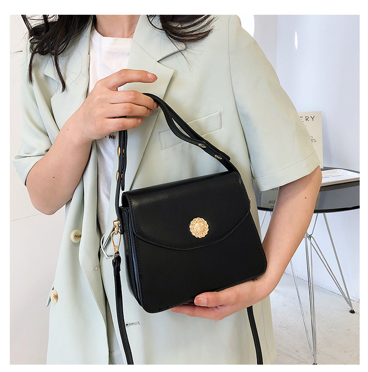 2023 Niche Design New Women's Bag High-end Pure Color Handbag All-match Small square bag ladies shoulder Messenger bag_voghion.com