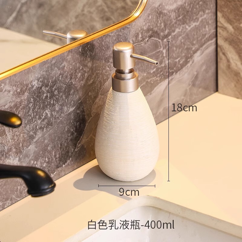 レトロ創意浴室入浴露瓶分注瓶乳液は日本式トイレ陶磁器手洗い液瓶を押します。|undefined