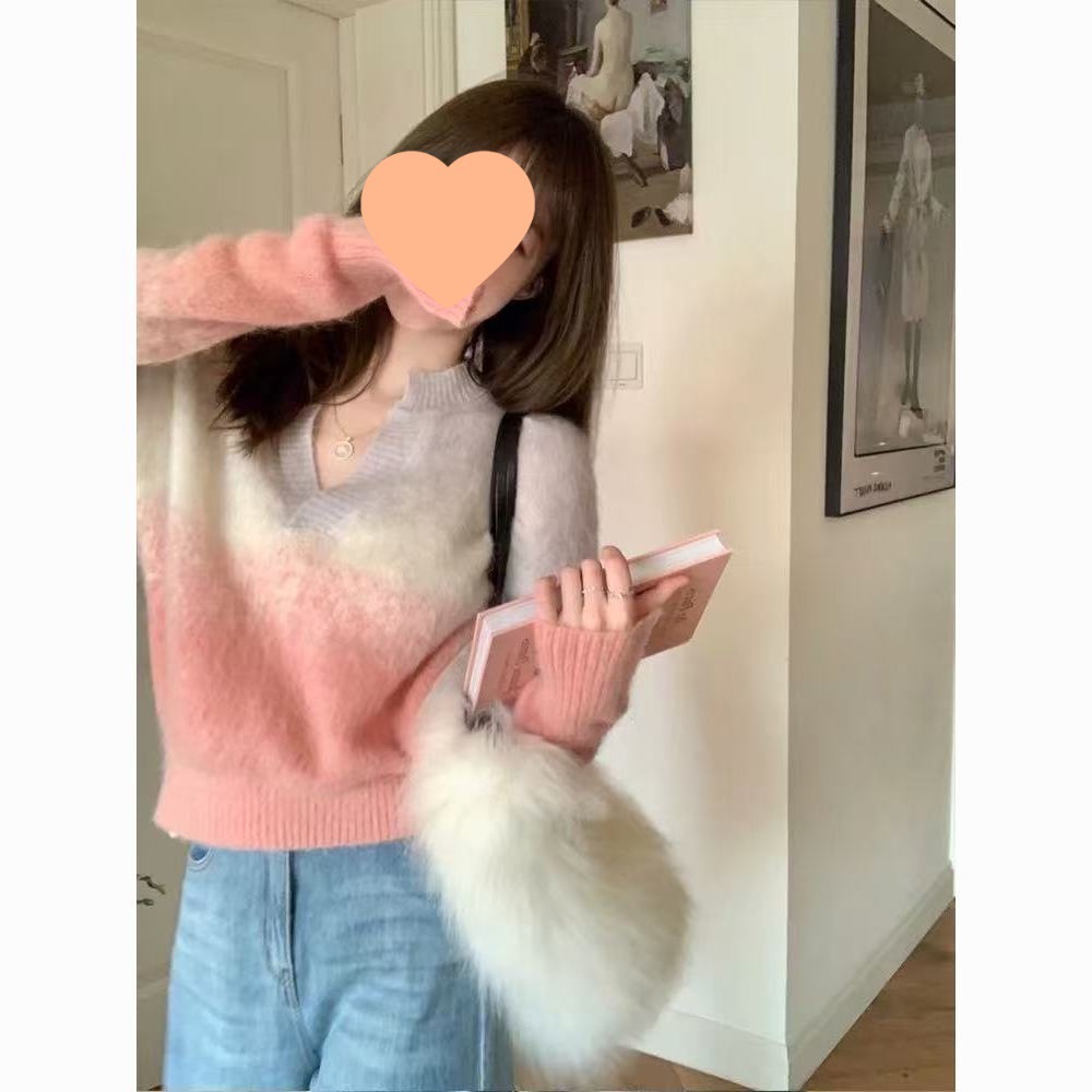 粉色温柔软糯风渐变毛衣女秋冬慵懒设计感外穿马海毛V领针织衫仙