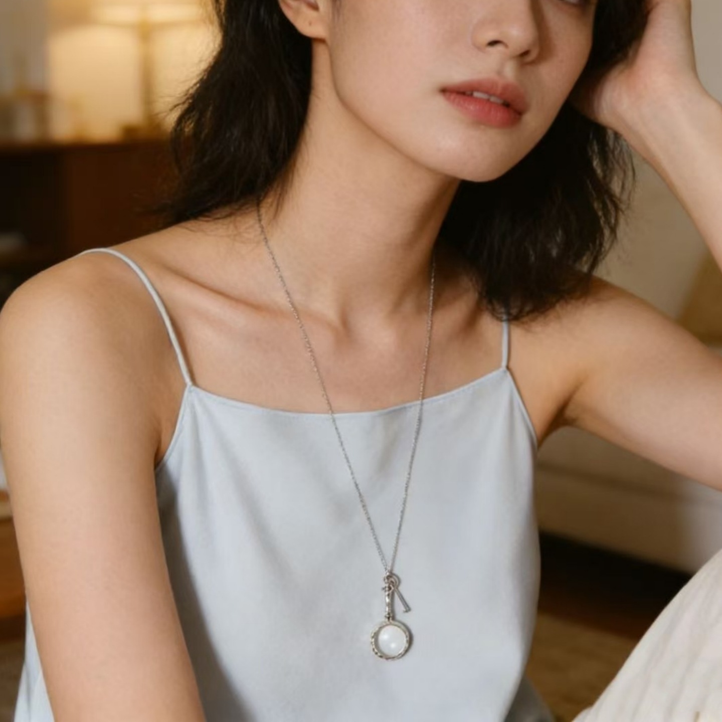 Silver Magnifying Glass Key Necklace for Women Niche High-End Niche Retro Long Sweater Chain Personalized Clothing Accessories for Women