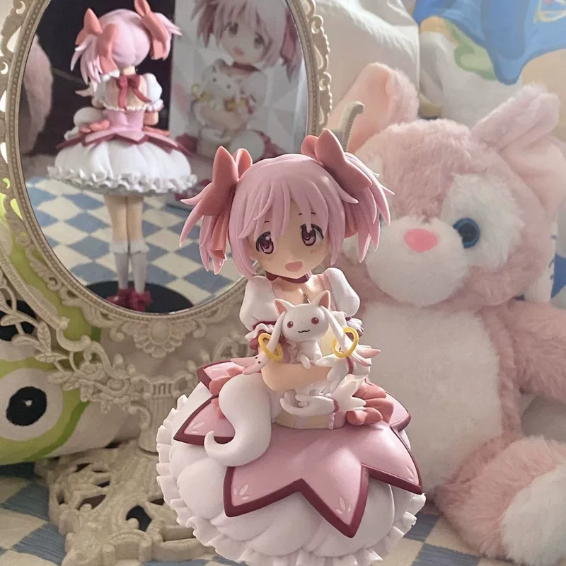 Фигурка (Shikame) Mariko — магическая девушка, двухмерный декор, малый и большой варианты