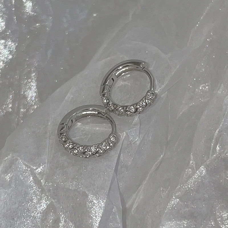 Brand earrings, silver 925 sample, simple and elegant design