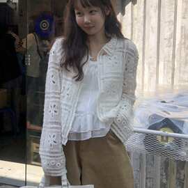 2026早秋新款韩系镂空针织开衫精美钩花花边系带白色上衣外套女