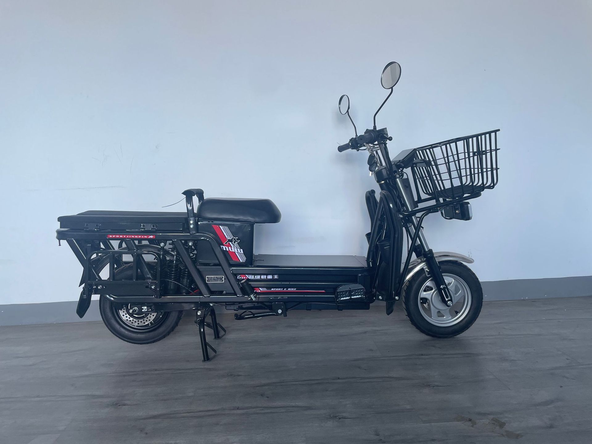 Manufacturer exports heavy-duty electric motorcycles, two-wheeled electric vehicles for climbing hills, delivering goods, and long-distance transportation, wholesale of metal-cased vehicles