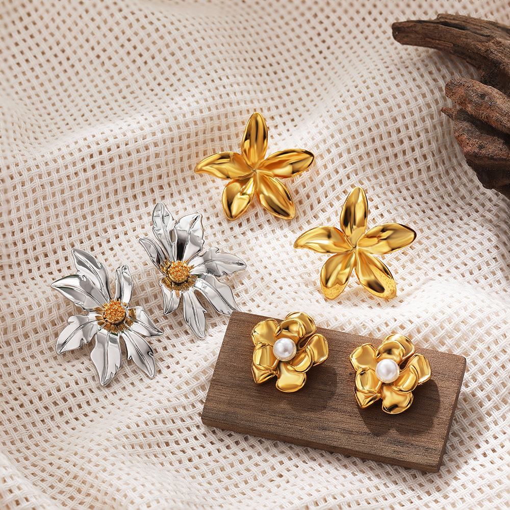 13g Weight Titanium Steel Ear Needle Material Ear Studs Classification 1 Pair Quantity Daily Occasion Titanium Steel Material Flower Pattern All Seasons Season Women's Gender Polished Finish Mixed Metal, Plating Design Elegant Style 1 Pair Elegant Flower Mixed Metal Plating Titanium Steel Ear Studs 20