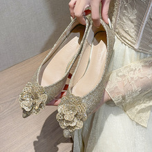金色婚鞋女尖头平底鞋2026新款伴娘银色婚纱鞋单鞋大码女鞋41—43