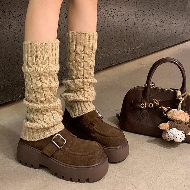 Nuevos zapatos de cacho de invierno y cacho de madres de uva, zapatos de cacho