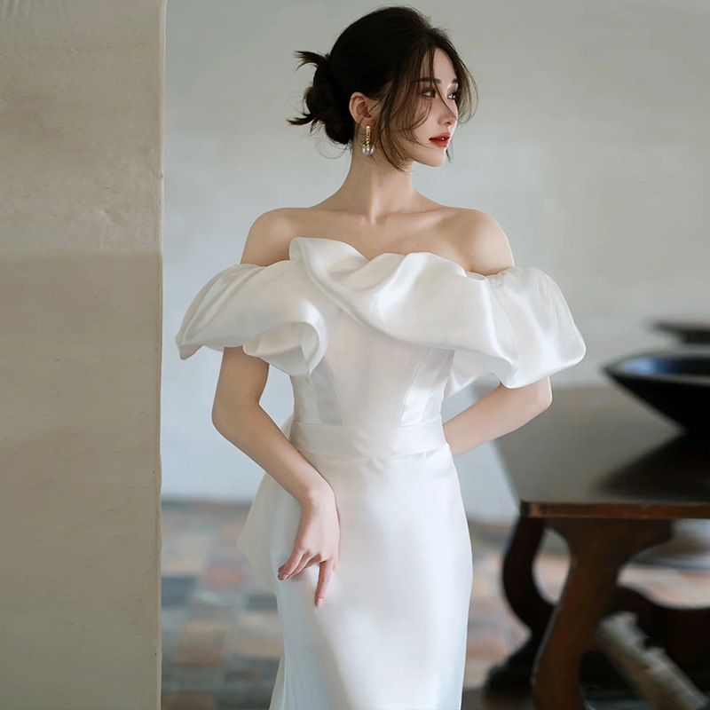 French Simple One-Shoulder Satin Light Wedding Dress Bride Travel Photography Fairy Fishtail Welcome Outing Gauze Tail Dress Skirt French Simple One-Shoulder Satin Light Wedding Dress Bride Travel Photography Fairy Fishtail Welcome Outing Gauze Tail Dress Skirt
