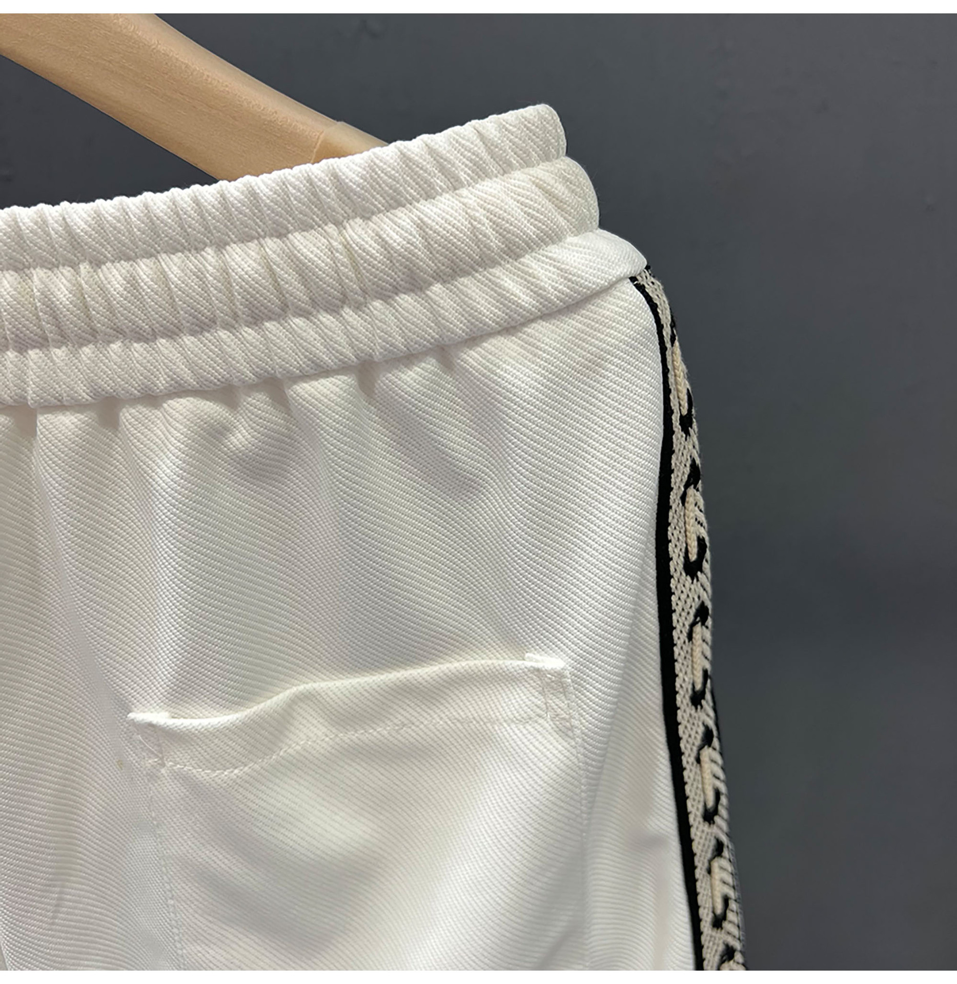 Pantaloncini sportivi estivi alla moda di Instagram, pantaloni Pent impiombati a linea aperta, pantaloncini larghi casual da uomo_voghion.com