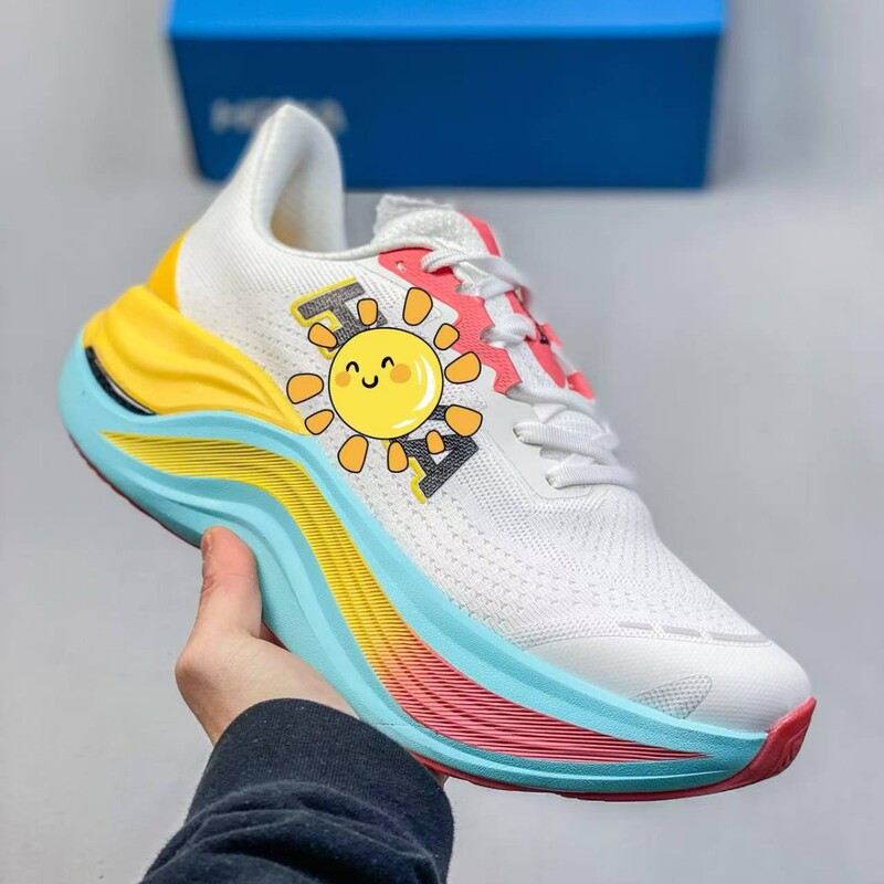 莆田卸売クロスミラーは、HOKA ONE ONE の男性と女性のアウトドア スポーツ シューズとランニング シューズ SKYMARD X を専門にしています。|undefined