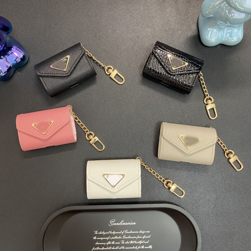 Big Brand Apple Bluetooth Headset Bag, Trendy Brand Coin Purse, Id Bag, Multi-Functional Large-Capacity Driving Cover, Versatile for Men and Women Big Brand Apple Bluetooth Headset Bag, Trendy Brand Coin Purse, Id Bag, Multi-Functional Large-Capacity Driving Cover, Versatile for Men and Women