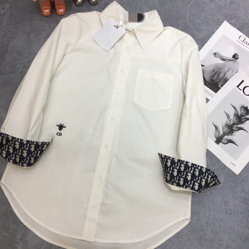 High-Quality Version with Real Images of D Letter Bee Embroidery Logo, Patchwork Cuffs, Monogram Design, Loose-Fitting Shirt for Women High-Quality Version with Real Images of D Letter Bee Embroidery Logo, Patchwork Cuffs, Monogram Design, Loose-Fitting Shirt for Women