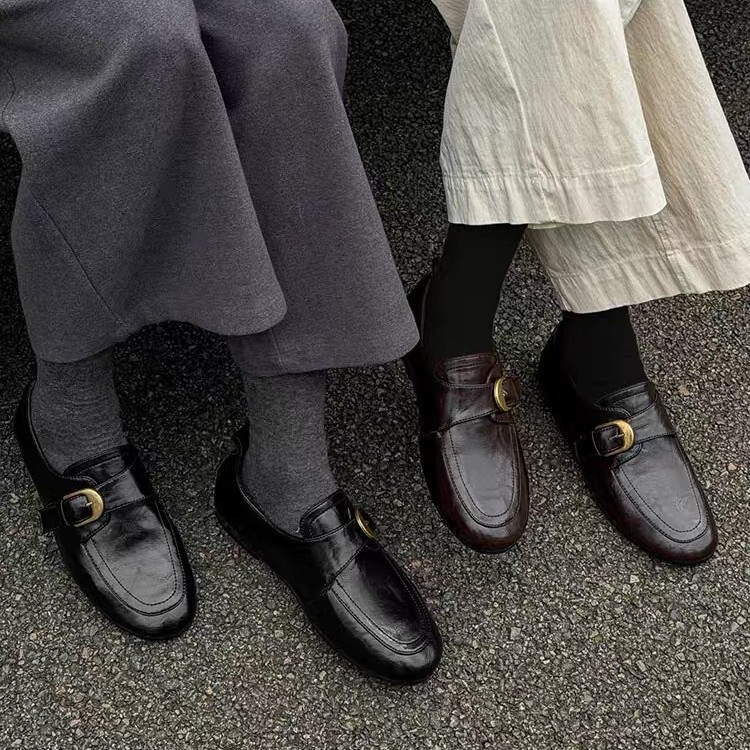 q916-83 [Derby loafers] Soft and comfortable, retro British-style, classic leather loafers