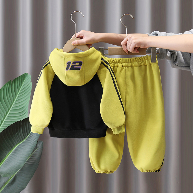 7784 traje de suéter para niños y niñas 2025 nuevo estilo primavera y otoño color a juego ropa con capucha ropa de primavera para niños de dos piezas primavera