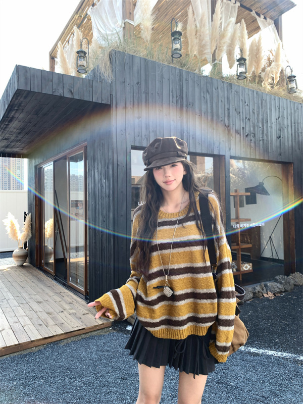 实拍 2025秋季韩版宽松休闲慵懒风撞色圆领针织衫女长袖条纹毛衣|undefined