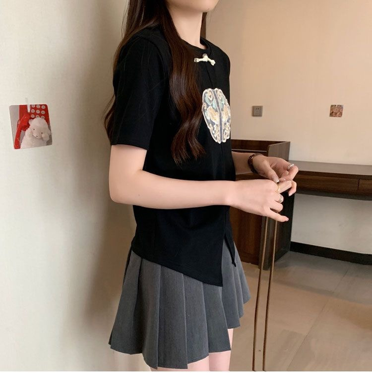 2024 Summer Embroidered Split Short Sleeve Design T-shirt New Chinese style High end Bottom Top_voghion.com