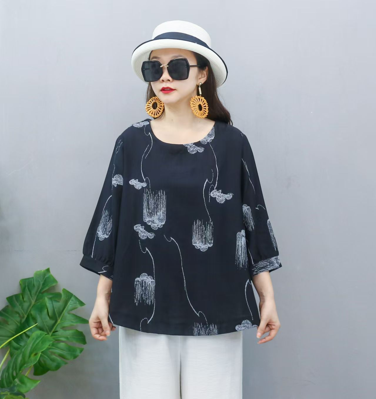 Cross-border nueva camiseta de mujer china impresa de manga media camiseta de mujer de verano camiseta de base de cuello redondo artística ocio image 12