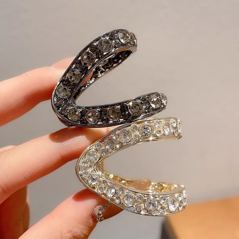 Clip de agarre de cola de caballo alta fijación artefacto de diamante de agua pequeño cráneo trasero clip de pescado de cabello de cabello de cabello de cabello de mujer