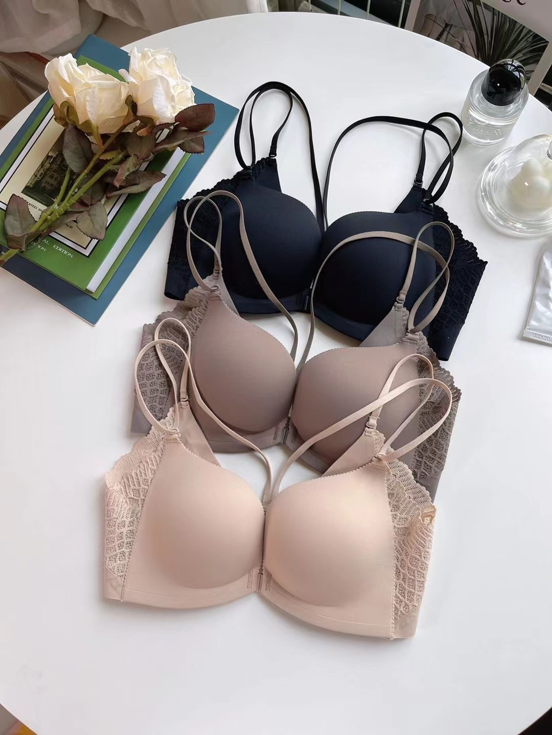 6333 hígado caliente clásico medio grueso Tipo de copa hebilla frontal sin anillo de acero profundo V sexy encaje espalda anti-anillo de acero traje de ropa interior