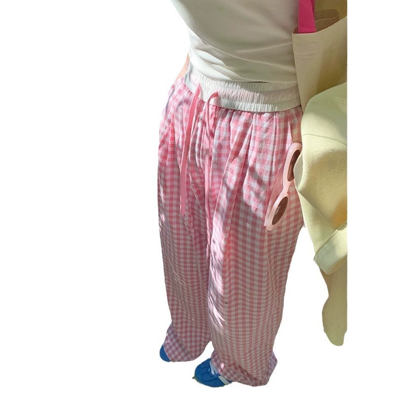Cute fitted trousers, high waist, loose straight fit