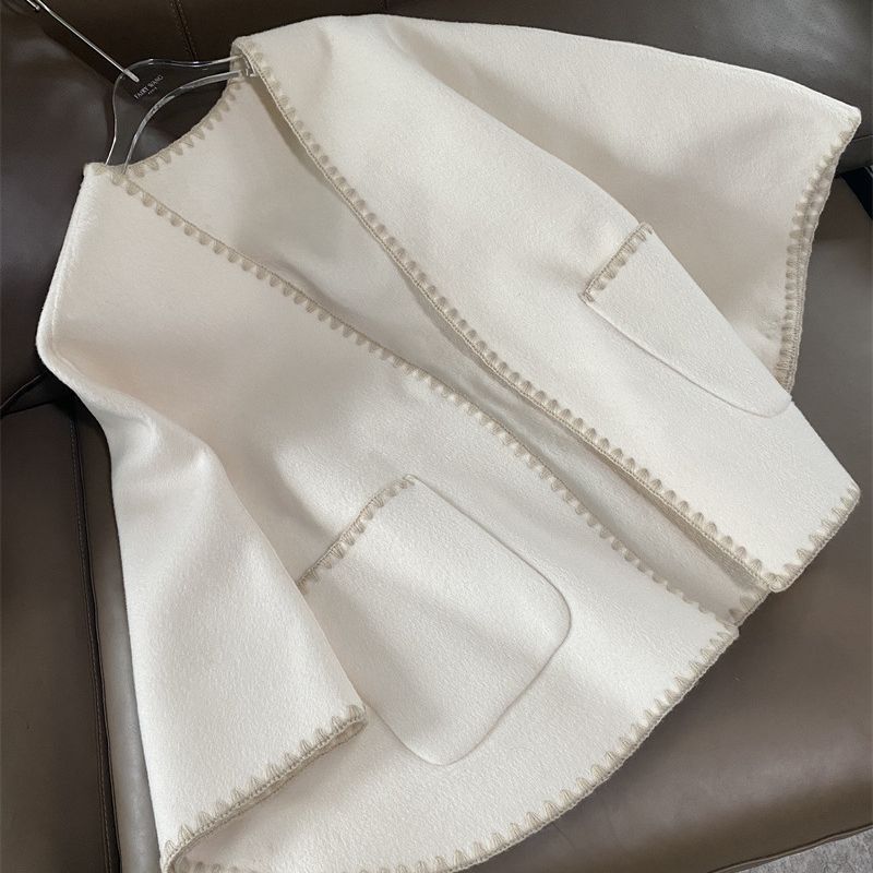 2026 New Elegant Collection 80 High-Count Wool Premium Shell Embroidery Cape Coat