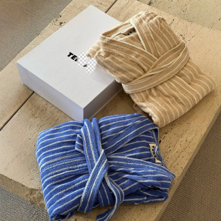 Two-Color Bathrobe, Normcore, High-End, Relaxing and High-Looking Danish Niche Tek Bathrobe for Adults