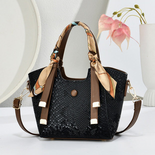 �r�аٴ�������¿����e�μ������Ů���ճ�ͨ��б����羳bags