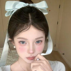 フランス式の怠惰な髪飾りJennieと同じ超大型蝶ネクタイのヘアピンの女性の後頭部にスプリングクリップを挟む
