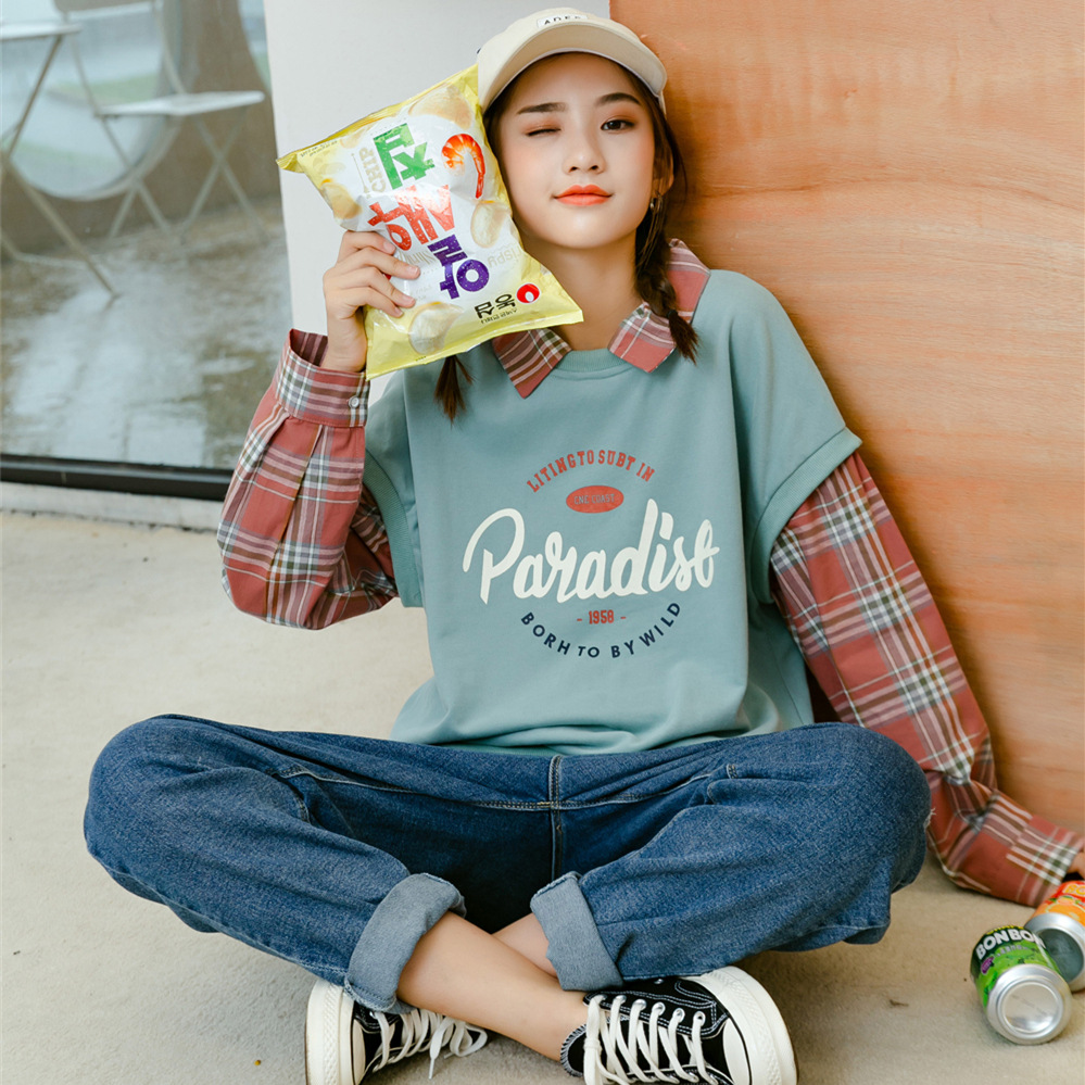 2024 Autumn Korean Children's Sweatshirt with Letter Print and Padded Design for Older Children - Cute Grid-Style Sweatshirt for Girls