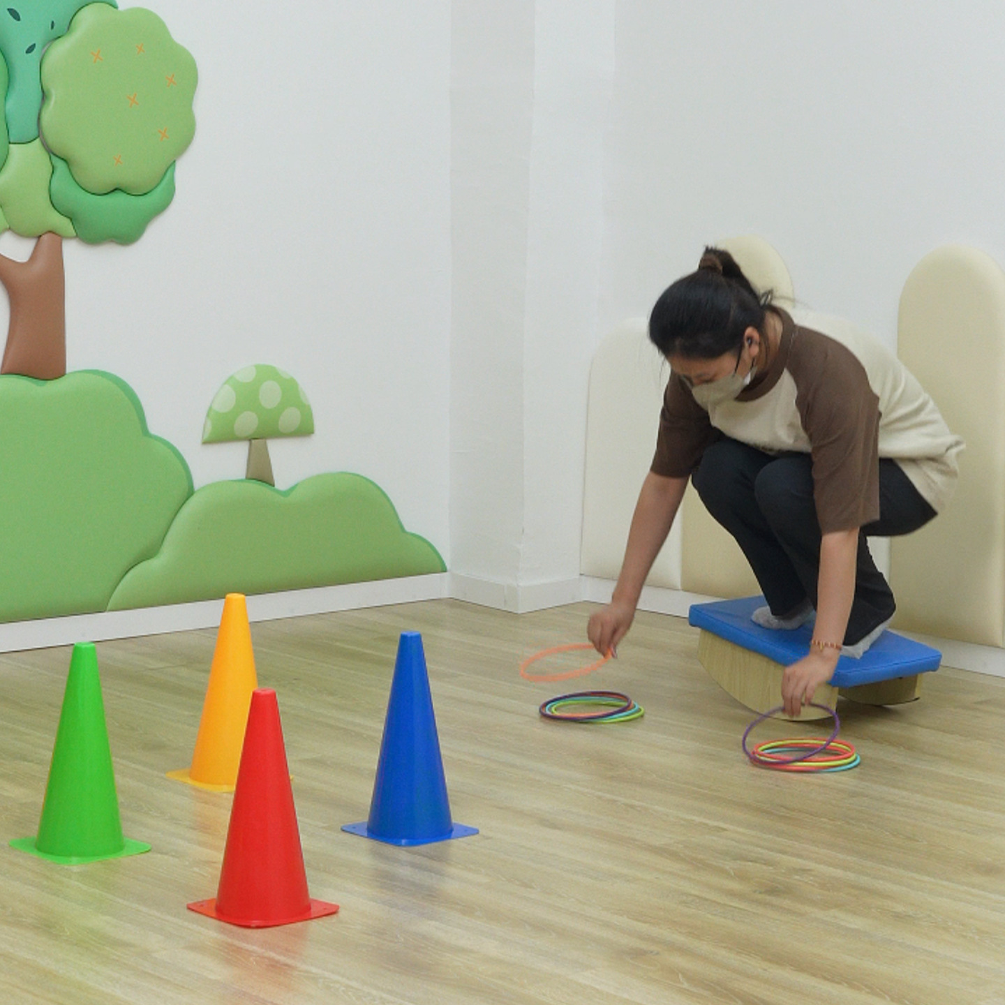 Barricada de helado barril logotipo barril collar jardín de infantes mesa de equilibrio juguetes de lanzamiento barreras cónicas