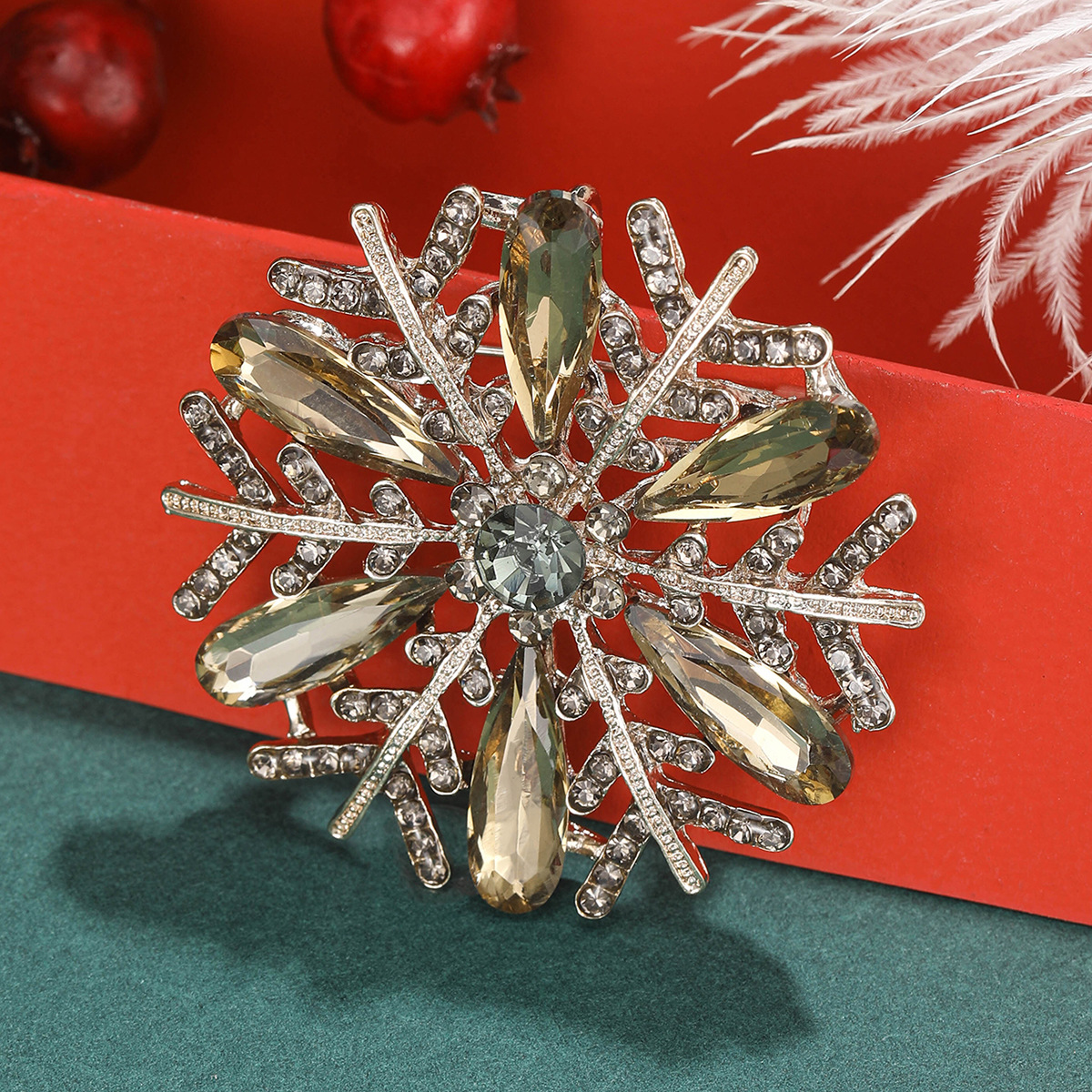 25g Weight Rhinestones Inlay Material Brooches Classification Banquet Occasion Alloy Material Snowflake Pattern All Seasons Season Women's Gender Inlay Design Elegant Style Elegant Pin Snowflake Alloy Inlay Rhinestones Women's Brooches 13