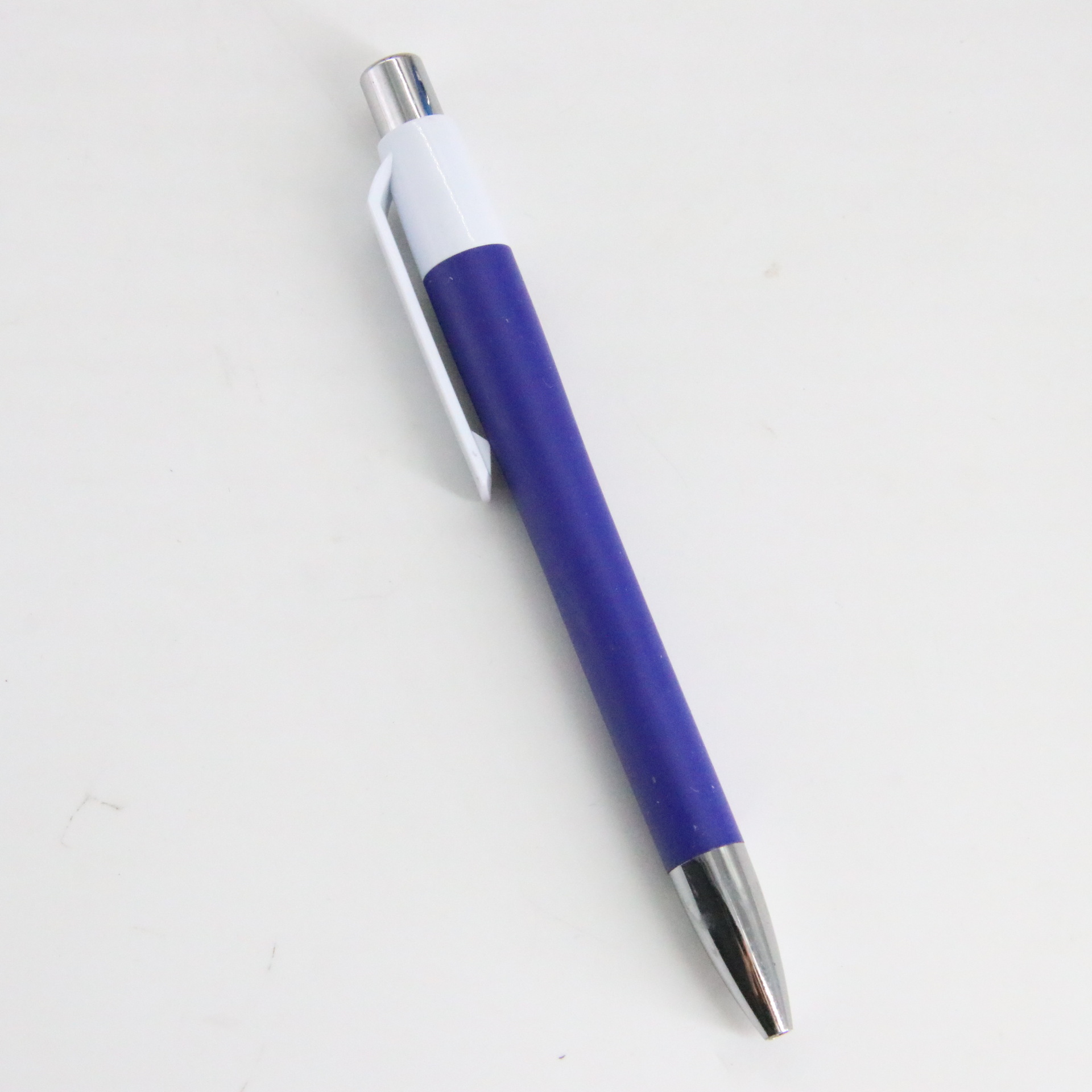 Bolígrafo de prensa color a juego color brillante fábrica al por mayor logotipo láser Oficina suministros escolares bolígrafo al por mayor