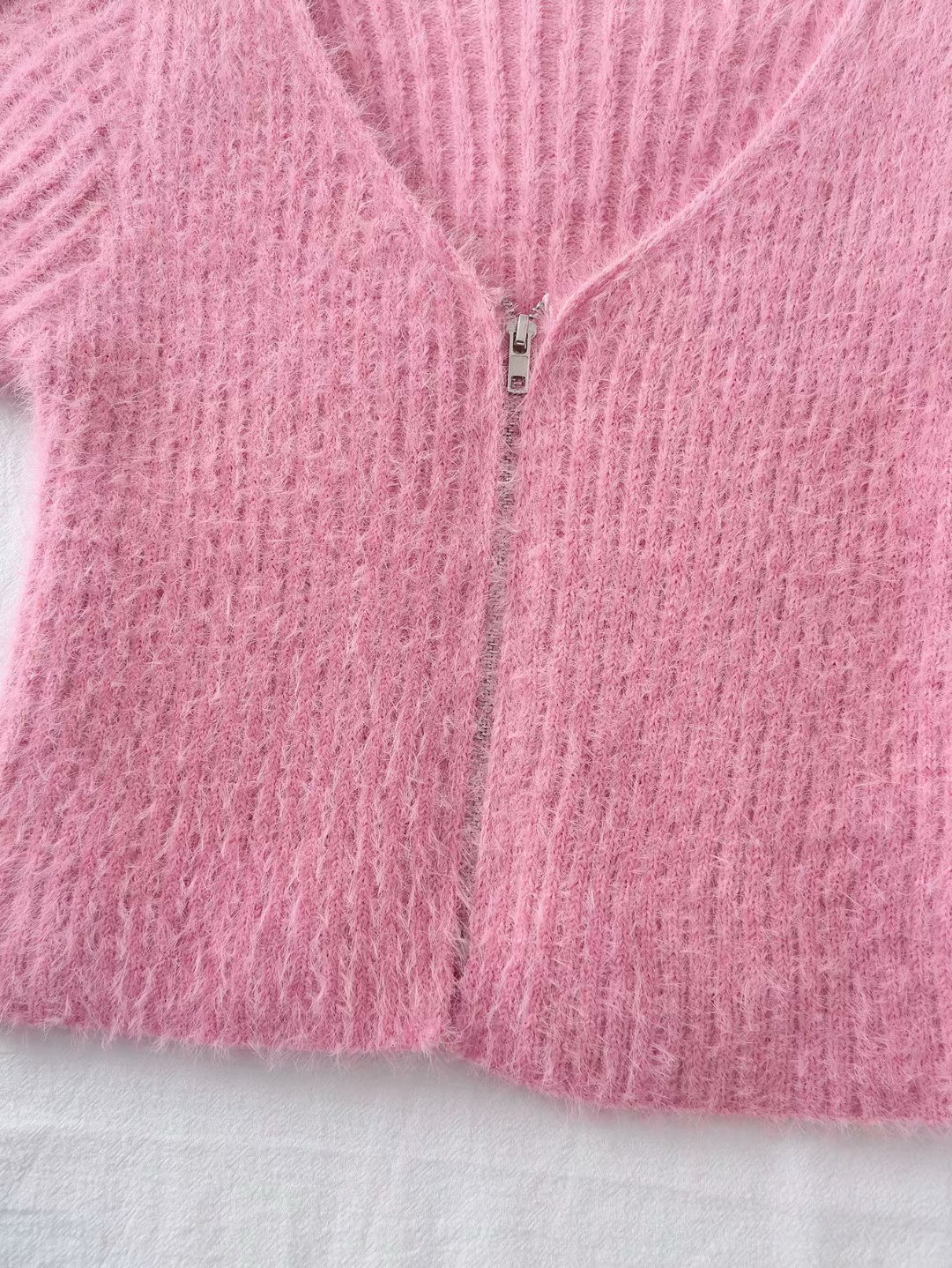 Zipper V-neck short-sleeved solid color sweater NSAM43383