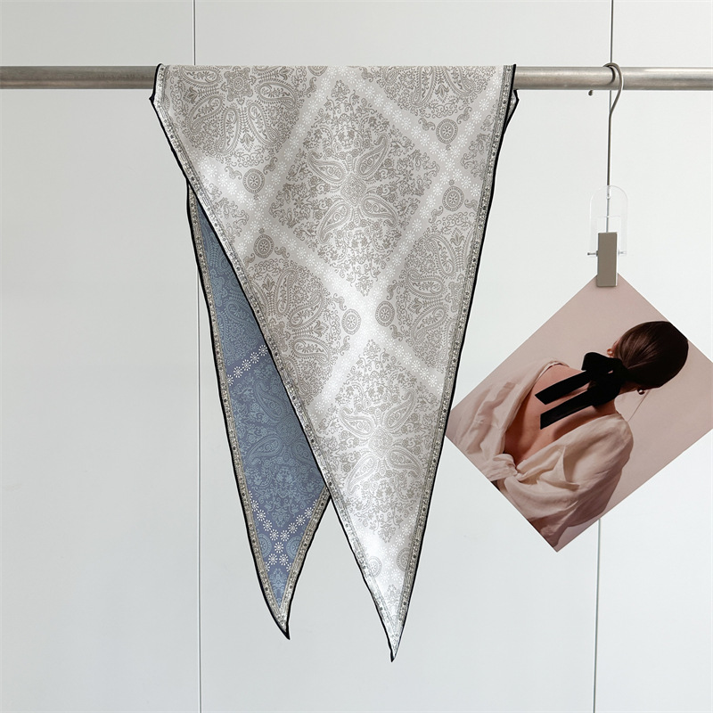 다이아몬드 그레이 블루 페이즐리