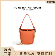 跨境爆款精致软皮女包头层牛皮迷你单肩斜挎包时尚百搭圆筒水桶包