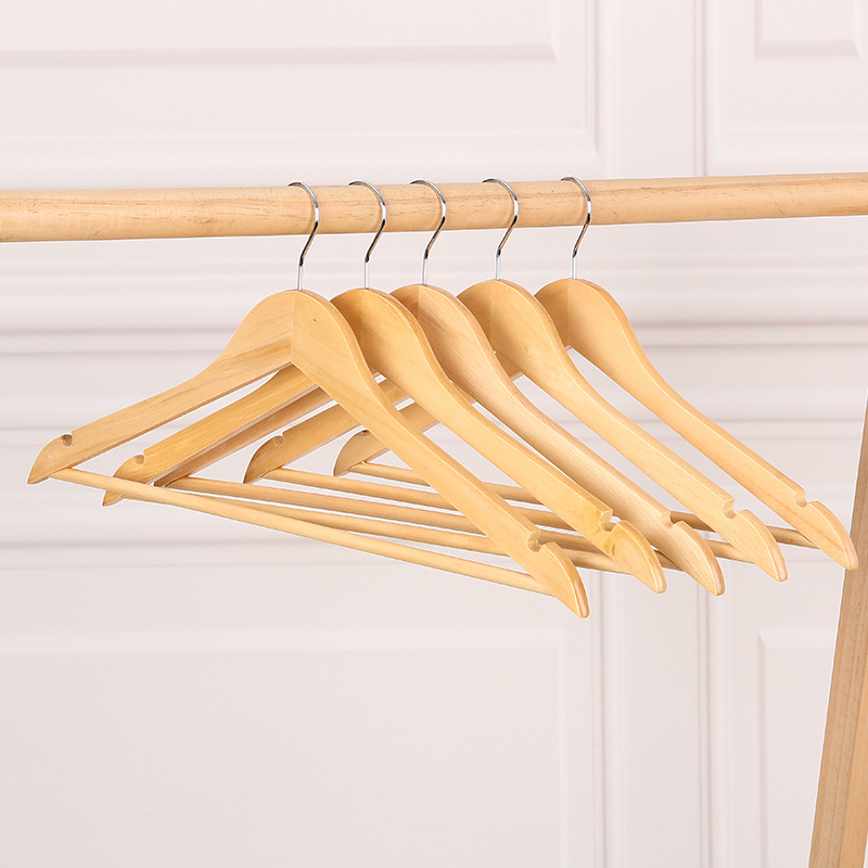 Fabricantes personalizados perchas de madera sólida perchas de ropa domésticas antideslizantes sin marcas perchas de ropa de madera perchas de ropa tienda de ropa