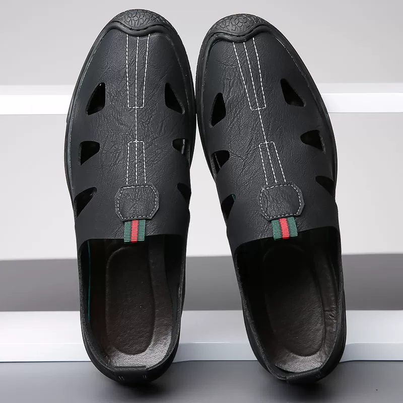 2025 новые летние мужские туфли из мягкой кожи, мужская обувь с мягкой подошвой, повседневная обувь, удобные дышащие кожаные сандалии с перфорацией для мужчин