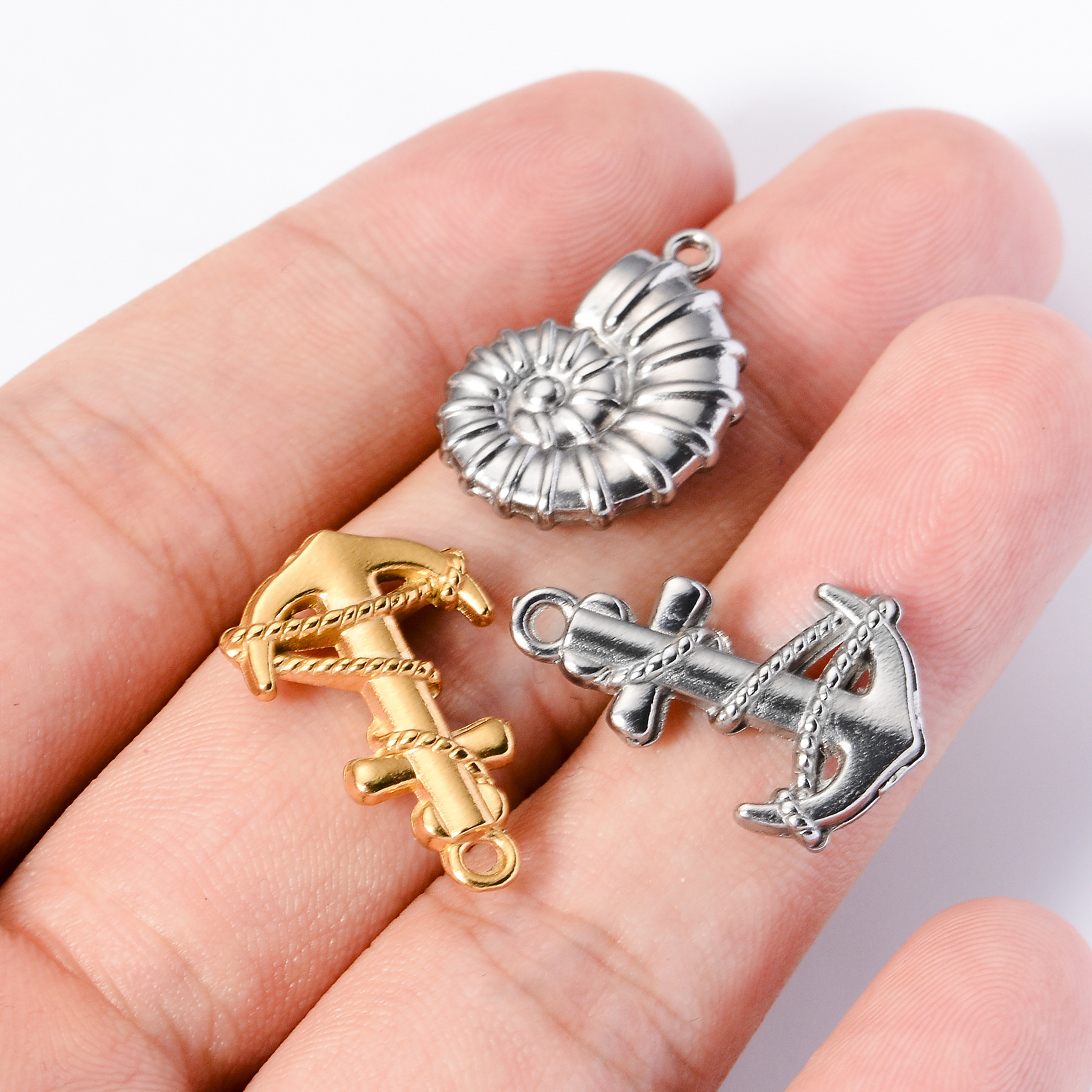 14*33mm, 15 * 22mm, 21 * 24mm Jewelry Making Size 5 PCS/Package 14*33mm 15 * 22mm 21 * 24mm 304 Stainless Steel Conch Anchor Key Pendant