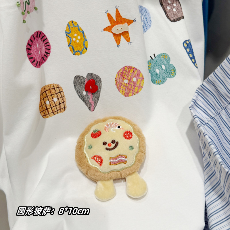 漫画ぬいぐるみシミュレーション食品ドリアンピザイチゴピザ形状ブローチスクールバッグ装飾人形ペンダントジュエリー|undefined