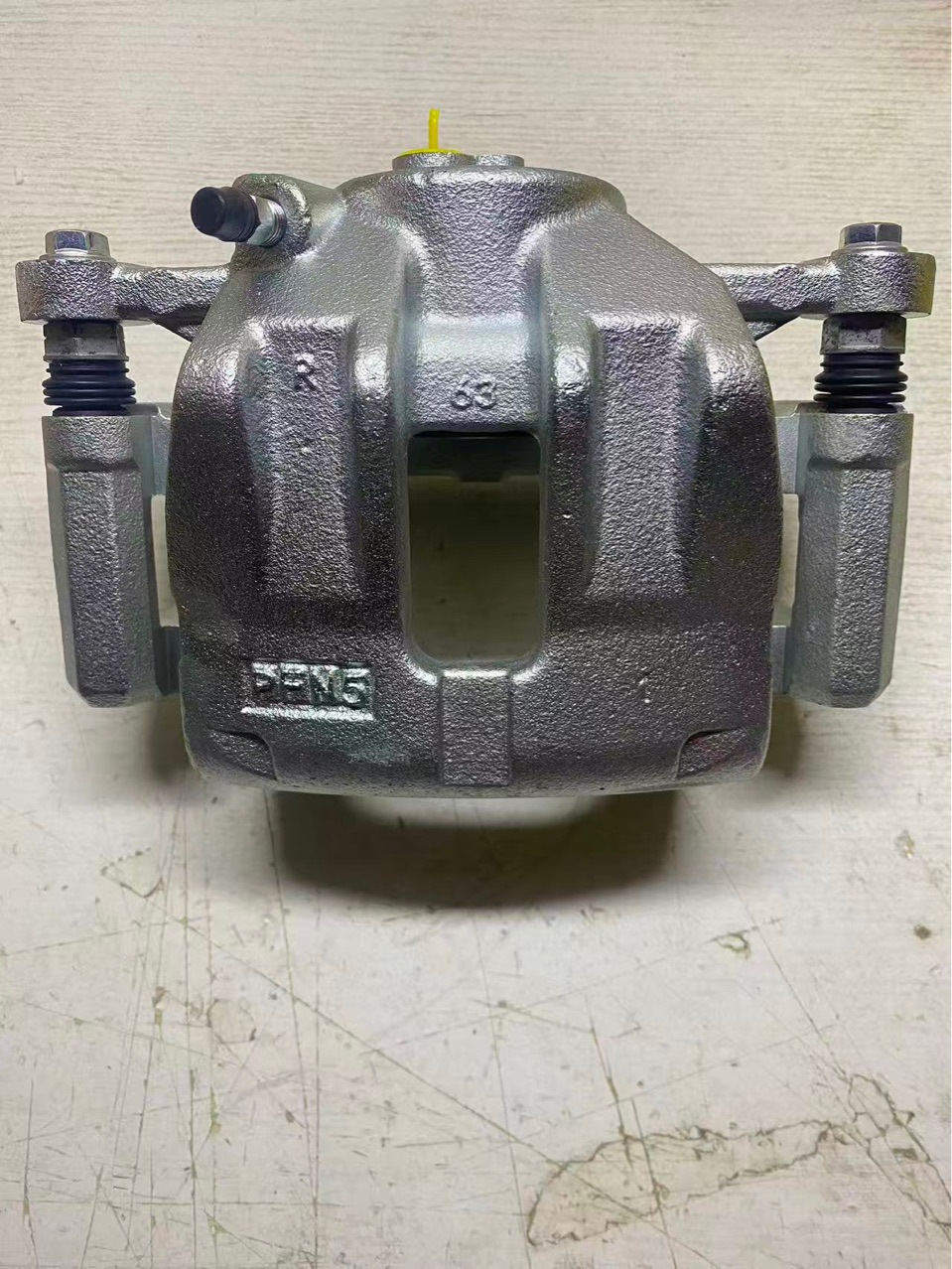 B025780/B025781 is suitable for the front brake caliper of Dongfeng Fengshen Yipai 008
