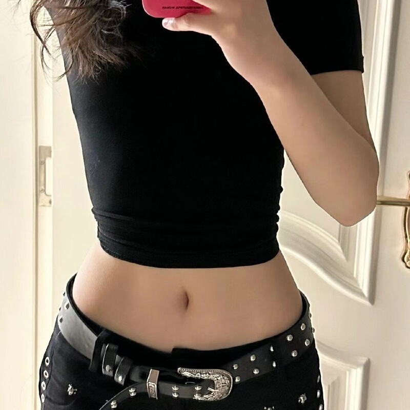 American-Style Spicy Girl Dark Y2K Hip-Hugging Black Pants with Rivet Design, Ultra-Short Denim Shorts for Women, Low-Waist Slimming Hot Pants American-Style Spicy Girl Dark Y2K Hip-Hugging Black Pants with Rivet Design, Ultra-Short Denim Shorts for Women, Low-Waist Slimming Hot Pants