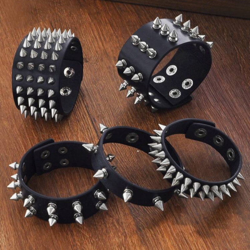 Cross-Border Men's Punk Rock Pointed Rivet Design Multi-Layer Bracelet Non-Mainstream Pu Leather Holiday Bracelet Wrist Strap Cross-Border Men's Punk Rock Pointed Rivet Design Multi-Layer Bracelet Non-Mainstream Pu Leather Holiday Bracelet Wrist Strap
