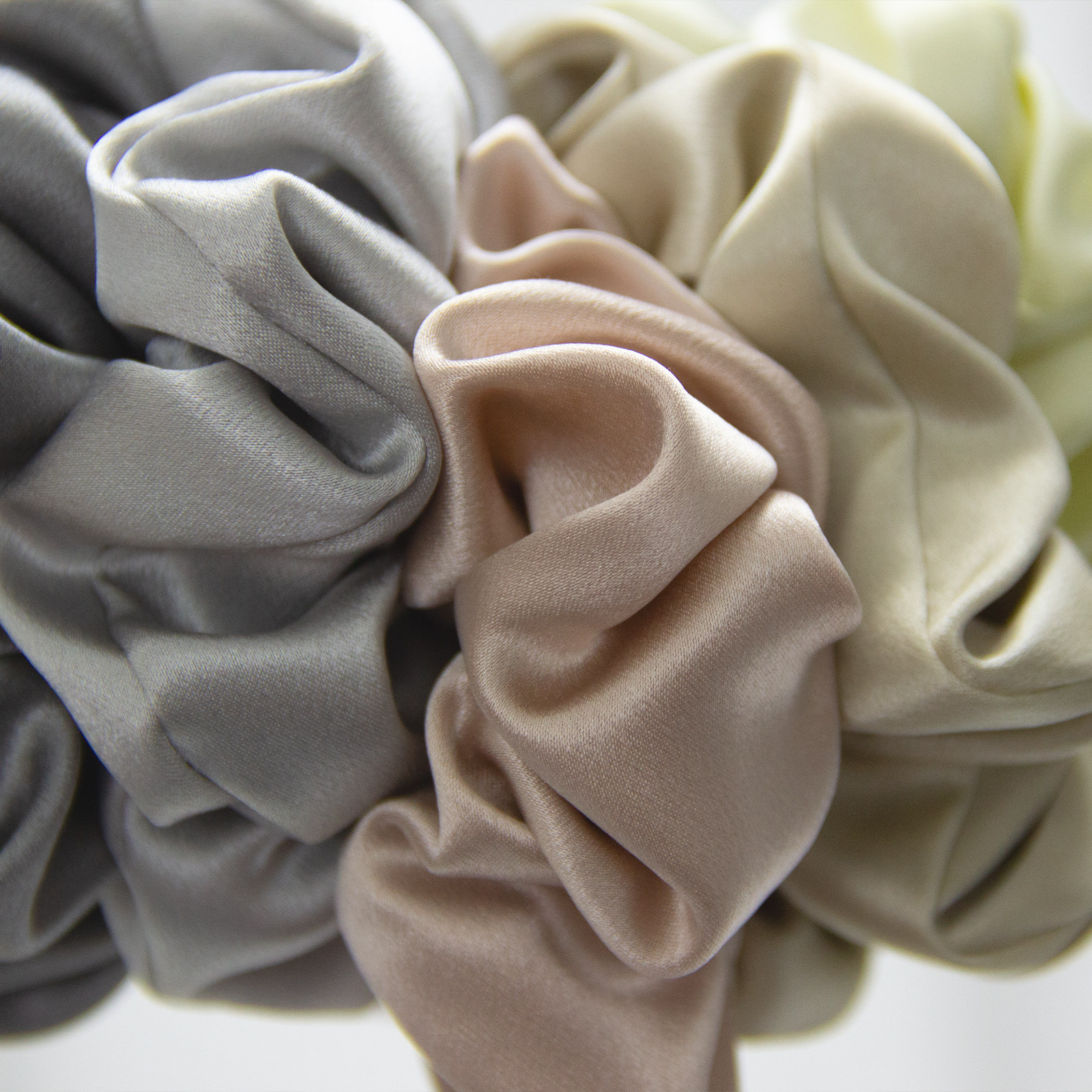 Mingjian 30 Momme Silk Hair Tie 100% Mulberry Silk Scrunchie Silk Decorative Rope Hair Care Traceless Sleep Hair Accessory