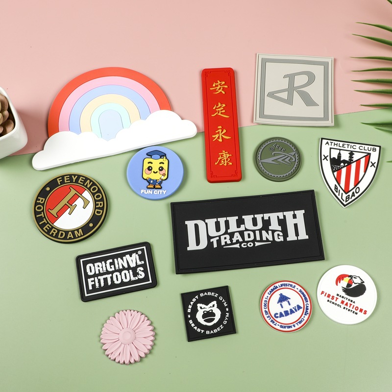 厂家直销胶章标服装箱包pvc软胶商标橡胶标卡通圆形滴塑标标签