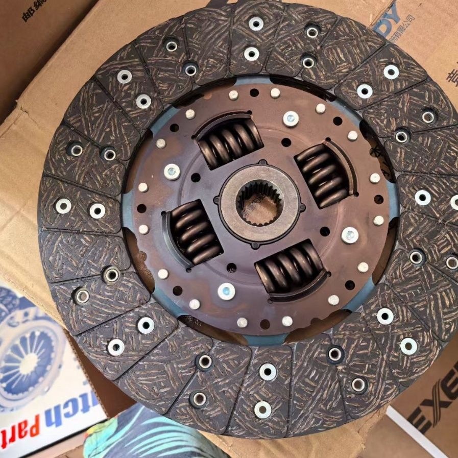 Wear-resistant, flame-retardant clutch plates for each vehicle model, three-piece set with pressure plate. Contact customer service before ordering 321