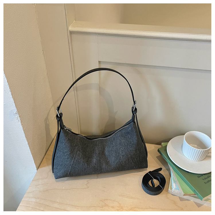 Bolso para mujeres 2026 nuevo nicho de moda bolso de color sólido sensación de alto nivel casual versátil mochila de hombro