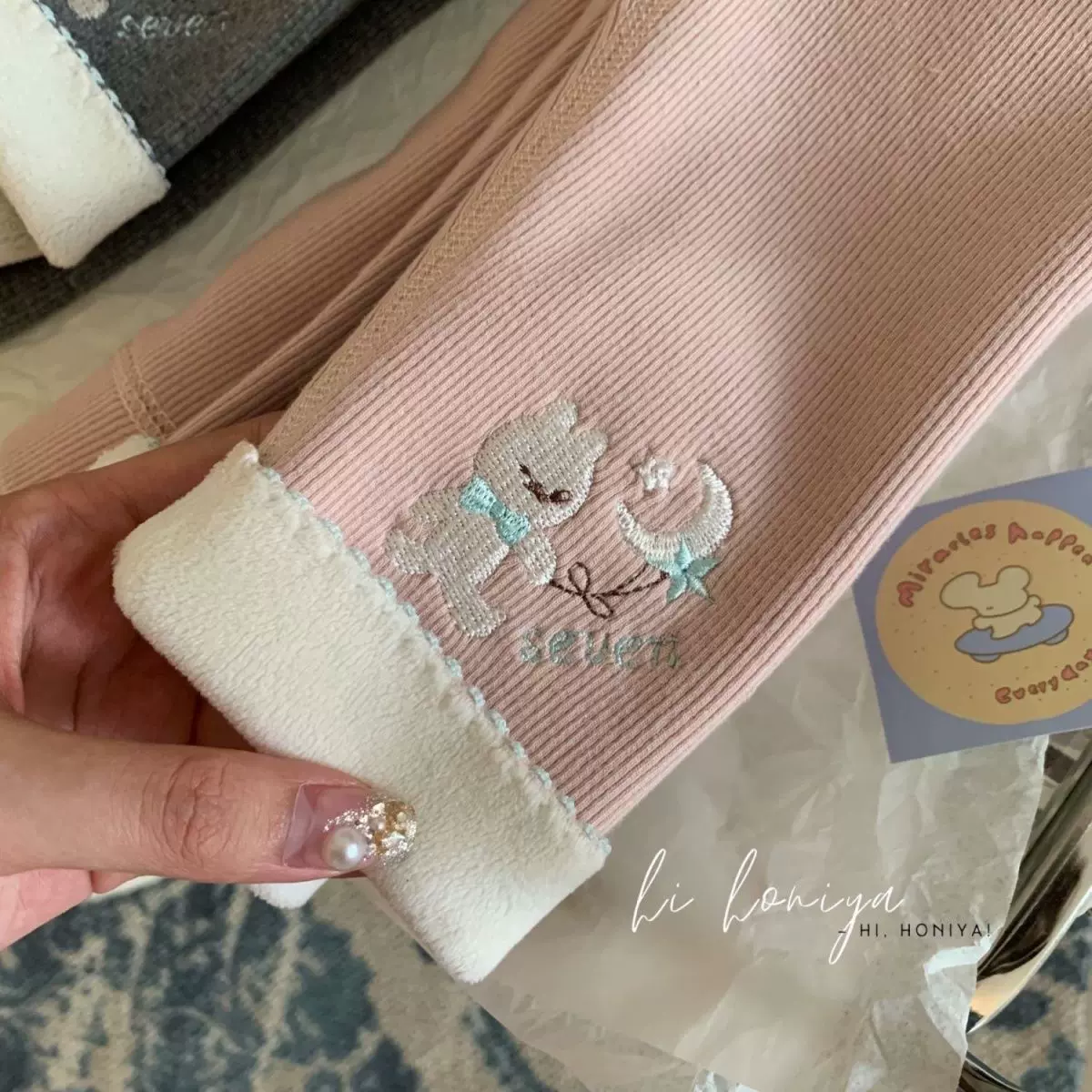 2023秋冬新款卡通刺绣加绒女童外穿打底裤韩版修身中小童百搭裤子